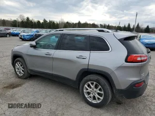 2017 Jeep Cherokee Latitude z VIN 1C4PJMCS4HW500557, wystawiony jako Copart lot #54408435 z przebiegiem 125 360 mil mil oraz Szkoda całkowita • Salvage title. Historia ofert i sprzedaży dostępna na DreamBid. Obrazek 2.
