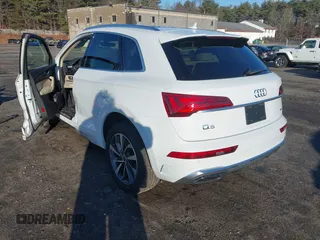 2024 Audi Q5 S line Premium z VIN WA1GAAFY5R2097223, wystawiony jako IAAI lot #41035850 z przebiegiem 1 234 mil mil oraz . Historia ofert i sprzedaży dostępna na DreamBid. Obrazek 3.