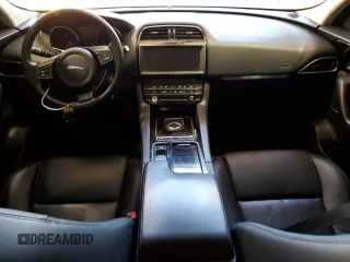 2020 Jaguar F-Pace 25t Premium with VIN SADCJ2FX7LA643197, listed as a Copart auction lot 82919284 with Not Provided miles and Clean Title. Bid and sale history available at DreamBid. Image 8.