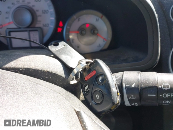2012 Honda Pilot EX-L with VIN 5FNYF4H55CB040430, listed as a IAAI auction lot 41952800 with 247,175 mi miles and . Bid and sale history available at DreamBid. Image 11.