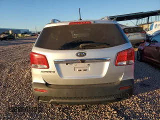 2011 Kia Sorento LX with VIN 5XYKT3A16BG153987, listed as a Copart auction lot 88660705 with 162,317 mi miles and Salvage Title. Bid and sale history available at DreamBid. Image 6.