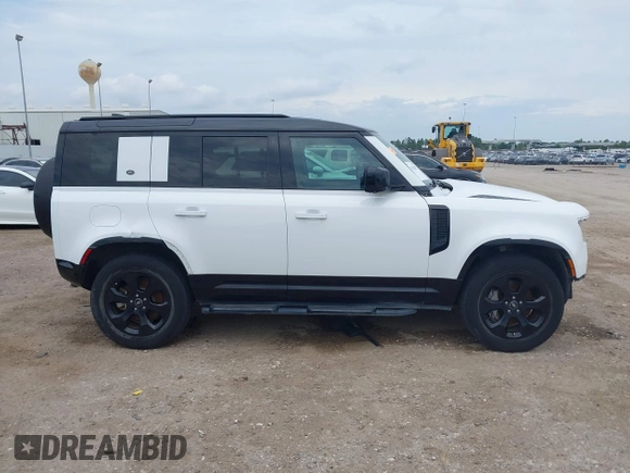 2023 Land Rover Defender X-Dynamic SE с VIN SALE27EUXP2114986, выставлен на аукционе IAAI как лот 42302857 с пробегом 29 384 миль миль и . История ставок и продаж доступна на DreamBid. Изображение 14.