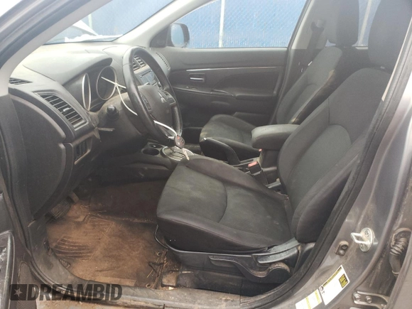 2015 Mitsubishi Outlander Sport SE z VIN 4A4AJ3AU7FE605996, wystawiony jako Copart lot #80292544 z przebiegiem 219 514 mil mil oraz Szkoda całkowita • Salvage title. Historia ofert i sprzedaży dostępna na DreamBid. Obrazek 7.