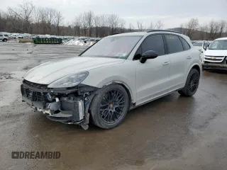 2022 Porsche Cayenne Turbo with VIN WP1AF2AY3NDA44446, listed as a Copart auction lot 42290675 with 20,446 mi miles and Salvage title. Bid and sale history available at DreamBid. Image 1.