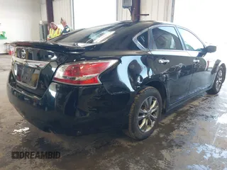 2015 Nissan Altima 2.5 S with VIN 1N4AL3AP2FC212615, listed as a IAAI auction lot 42096892 with 120,468 mi miles. Bid and sale history available at carsss.com. Image 4.
