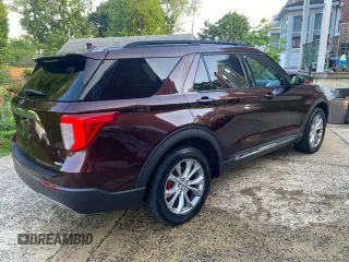 2020 Ford Explorer XLT z VIN 1FMSK8DHXLGA13413, wystawiony jako Copart lot #58803685 z przebiegiem 107 525 mil mil oraz Tytuł czysty. Historia ofert i sprzedaży dostępna na DreamBid. Obrazek 4.