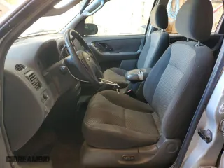 2003 Ford Escape XLT Popular 2 with VIN 1FMYU93153KB10093, listed as a Copart auction lot 48256245 with 193,186 mi miles and Clean Title. Bid and sale history available at carsss.com. Image 7.
