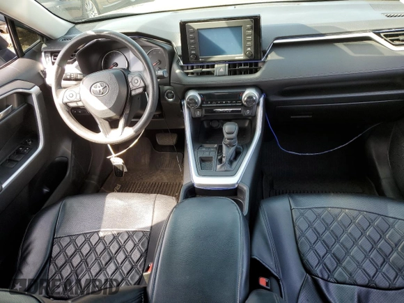 2021 Toyota RAV4 XLE with VIN 2T3W1RFV8MC098471, listed as a Copart auction lot 50675815 with 56,949 mi miles and Salvage Title. Bid and sale history available at carsss.com. Image 8.