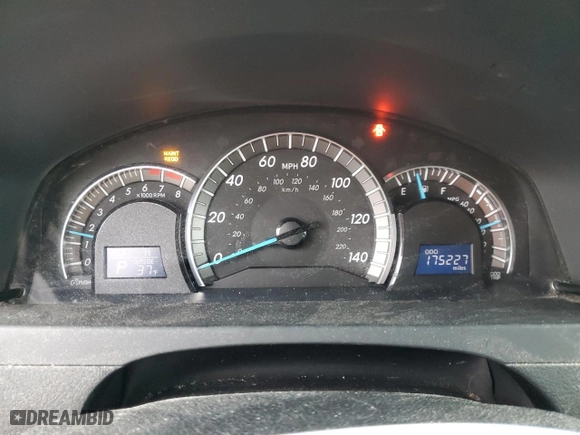 2013 Toyota Camry L with VIN 4T1BF1FK4DU725438, listed as a Copart auction lot 49068525 with 175,227 mi miles and Salvage Title. Bid and sale history available at carsss.com. Image 9.