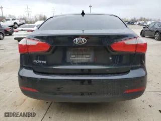 2015 Kia Forte LX with VIN KNAFK4A69F5335555, listed as a Copart auction lot 71662124 with 0 mi miles and Salvage Title. Bid and sale history available at carsss.com. Image 6.