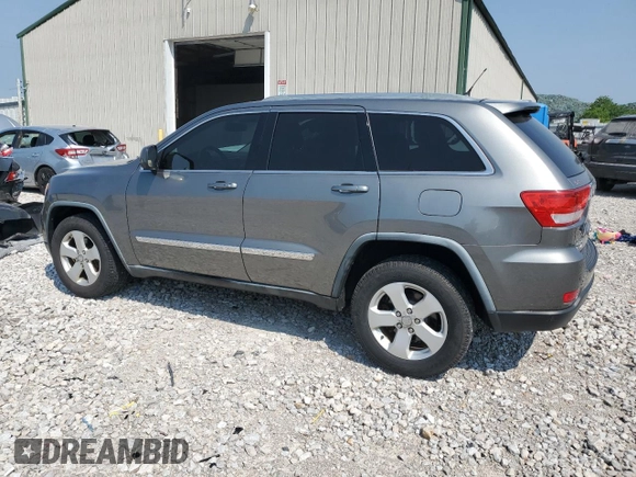 2011 Jeep Grand Cherokee Laredo с VIN 1J4RR4GG6BC738081, выставлен на аукционе Copart как лот 58740345 с пробегом 150 374 миль миль и Списание • Salvage title. История ставок и продаж доступна на DreamBid. Изображение 2.