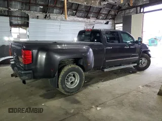 2016 GMC Sierra 3500HD Denali z VIN 1GT42YE83GF142410, wystawiony jako Copart lot #49628925 z przebiegiem 210 385 mil mil oraz Szkoda całkowita • Salvage title. Historia ofert i sprzedaży dostępna na DreamBid. Obrazek 3.