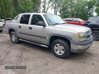 2004 Chevrolet Avalanche Z71 z VIN 3GNEK12TX4G226357, wystawiony jako IAAI lot #42507205 z przebiegiem 200 631 mil mil oraz . Historia ofert i sprzedaży dostępna na DreamBid. Obrazek 1.