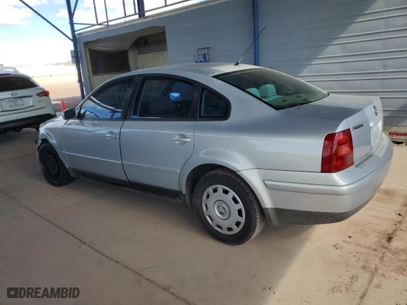 2000 Volkswagen Passat GLS with VIN WVWMD23B9YE255842, listed as a Copart auction lot 79773904 with 133,108 mi miles and Salvage Title. Bid and sale history available at carsss.com. Image 2.