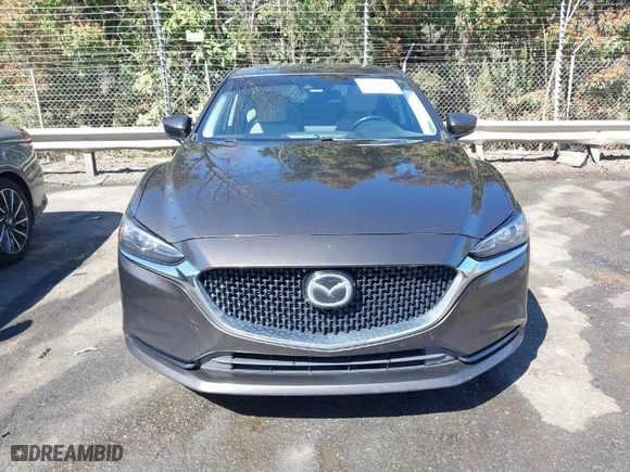 2018 Mazda Mazda6 Touring with VIN JM1GL1VM9J1309064, listed as a IAAI auction lot 41883495 with 250,781 mi miles. Bid and sale history available at carsss.com. Image 12.
