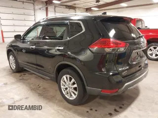2017 Nissan Rogue S z VIN KNMAT2MV5HP575713, wystawiony jako IAAI lot #42241396 z przebiegiem 176 102 mil mil oraz . Historia ofert i sprzedaży dostępna na DreamBid. Obrazek 3.