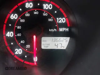 2008 Toyota Matrix STD with VIN 2T1KR32E08C700952, listed as a IAAI auction lot 41823510 with 136,625 mi miles and . Bid and sale history available at DreamBid. Image 15.