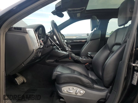 2015 Porsche Cayenne Turbo with VIN WP1AC2A28FLA82086, listed as a Copart auction lot 59860125 with 113,414 mi miles and Salvage title. Bid and sale history available at DreamBid. Image 7.