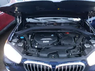 2019 BMW X1 xDrive28i with VIN WBXHT3C53K5L37533, listed as a Copart auction lot 71040942 with 44,237 mi miles. Bid and sale history available at carsss.com. Image 12.
