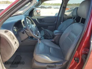 2005 Ford Escape XLT with VIN 1FMYU03185KA84202, listed as a Copart auction lot 75138074 with 147,142 mi miles and Clean Title. Bid and sale history available at carsss.com. Image 7.