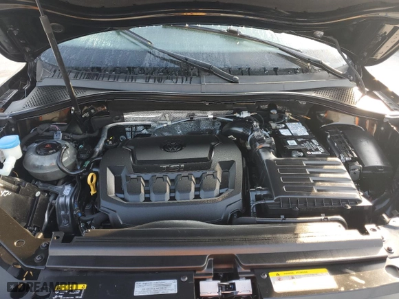 2021 Volkswagen Tiguan SE with VIN 3VV3B7AXXMM085722, listed as a Copart auction lot 54438285 with 76,746 mi miles and Clean Title. Bid and sale history available at carsss.com. Image 12.