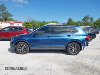 2019 Volkswagen Tiguan SE with VIN 3VV3B7AX2KM006055, listed as a IAAI auction lot 42023713 with 83,570 mi miles and . Bid and sale history available at DreamBid. Image 15.