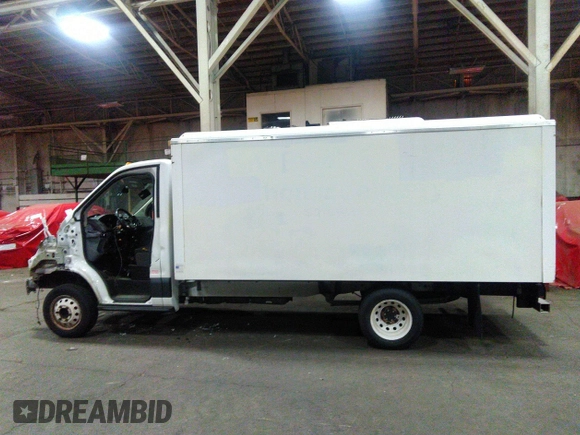 2017 Ford Transit with VIN 1FDBF8ZM4HKB39877, listed as a IAAI auction lot 40641877 with Not provided miles and . Bid and sale history available at DreamBid. Image 15.