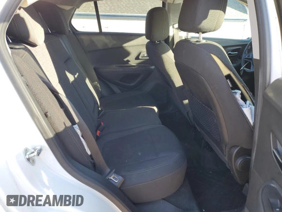 2020 Chevrolet Trax LS with VIN KL7CJKSB9LB321853, listed as a Copart auction lot 47794185 with 42,109 mi miles and Non Repairable. Bid and sale history available at carsss.com. Image 11.