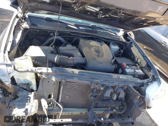 2016 Toyota Tacoma SR with VIN 5TFCZ5AN6GX032026, listed as a IAAI auction lot 42091523 with 159,259 mi miles and . Bid and sale history available at carsss.com. Image 10.