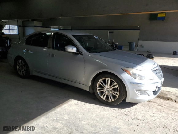 2014 Hyundai Genesis 3.8L with VIN KMHGC4DDXEU263778, listed as a Copart auction lot 43636465 with 278,482 mi miles and Salvage Title. Bid and sale history available at carsss.com. Image 4.