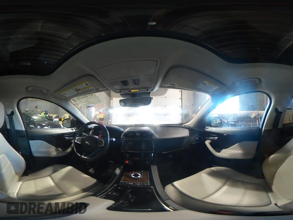 2020 Jaguar F-Pace 25t Prestige z VIN SADCK2FX0LA646522, wystawiony jako IAAI lot #41466101 z przebiegiem 44 180 mil mil oraz . Historia ofert i sprzedaży dostępna na DreamBid. Obrazek 18.
