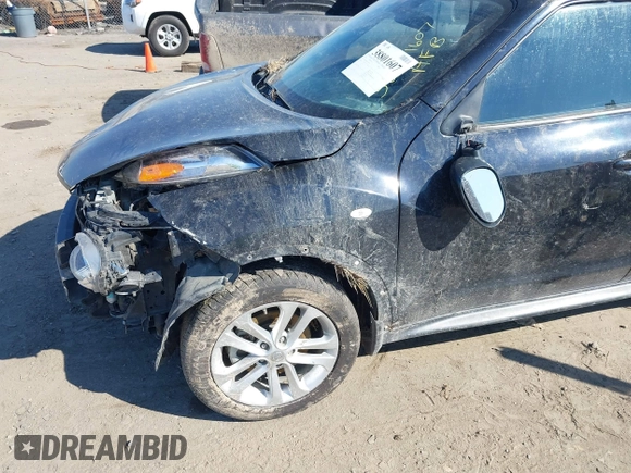 2014 Nissan Juke S with VIN JN8AF5MR1ET450940, listed as a IAAI auction lot 38801607 with 157,565 mi miles. Bid and sale history available at carsss.com. Image 13.