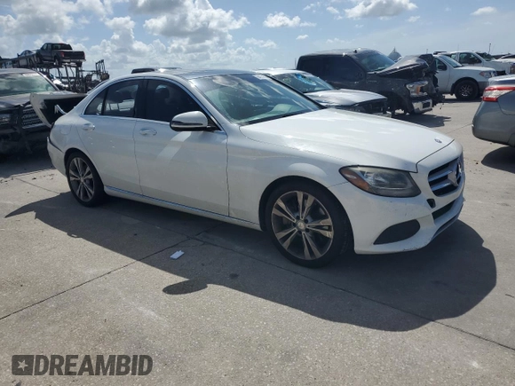 2016 Mercedes-Benz C 300 с VIN 55SWF4JB3GU173599, выставлен на аукционе Copart как лот 64258595 с пробегом 137 723 миль миль и Списание • Salvage title. История ставок и продаж доступна на DreamBid. Изображение 4.