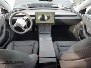 2024 Tesla Model 3 z VIN 5YJ3E1EA6RF864393, wystawiony jako Copart lot #41414425 z przebiegiem 1 529 mil mil oraz Szkoda całkowita • Salvage title. Historia ofert i sprzedaży dostępna na DreamBid. Obrazek 8.