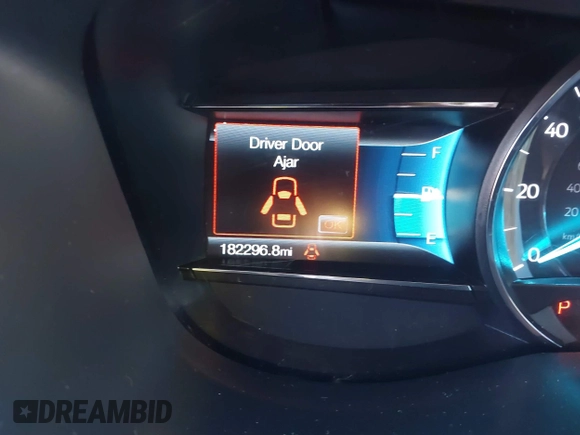 2018 Ford Explorer XLT with VIN 1FM5K8DH2JGB60688, listed as a IAAI auction lot 40850681 with 182,296 mi miles and . Bid and sale history available at DreamBid. Image 15.