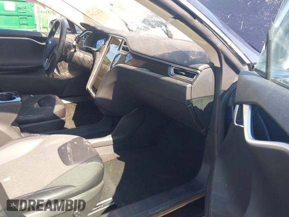 2014 Tesla Model S 60 с VIN 5YJSA1H14EFP44251, выставлен на аукционе IAAI как лот 42267250 с пробегом 60 560 миль миль и . История ставок и продаж доступна на DreamBid. Изображение 5.