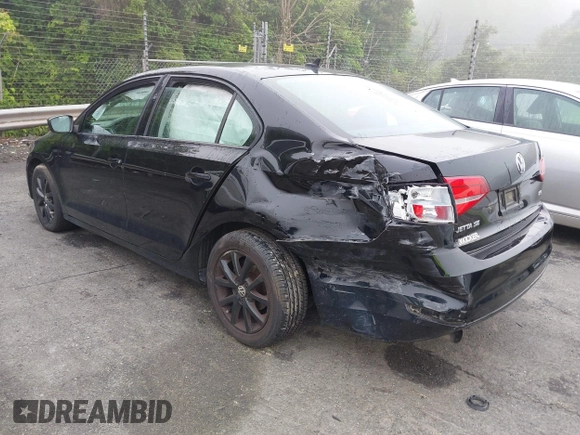 2015 Volkswagen Jetta SE with VIN 3VWD17AJ0FM253692, listed as a IAAI auction lot 42269625 with 133,143 mi miles and . Bid and sale history available at DreamBid. Image 3.