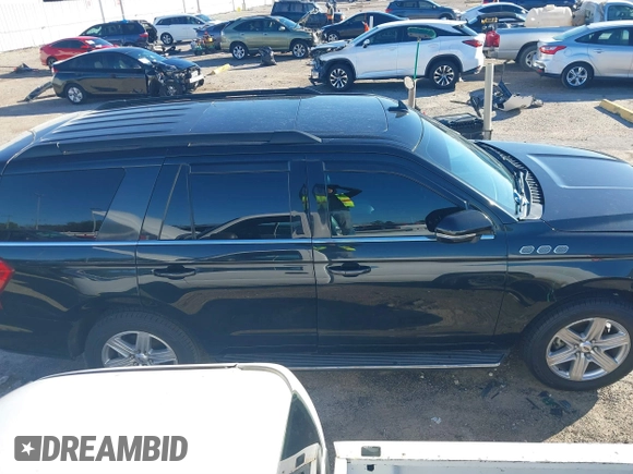 2019 Ford Expedition XLT with VIN 1FMJU1HT4KEA82782, listed as a IAAI auction lot 41260163 with 193,047 mi miles. Bid and sale history available at carsss.com. Image 14.