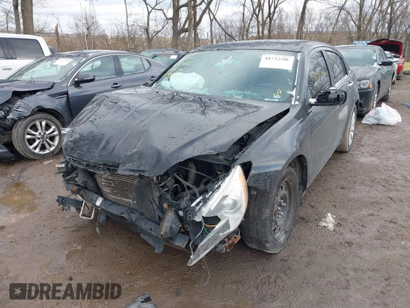 2014 Chrysler 200 Limited with VIN 1C3CCBCG4EN151415, listed as a IAAI auction lot 41733580 with 163,742 mi miles. Bid and sale history available at carsss.com. Image 17.