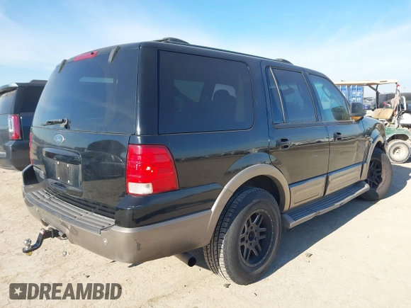 2003 Ford Expedition Eddie Bauer with VIN 1FMEU17W83LC17028, listed as a IAAI auction lot 41355928 with 229,271 mi miles. Bid and sale history available at carsss.com. Image 4.
