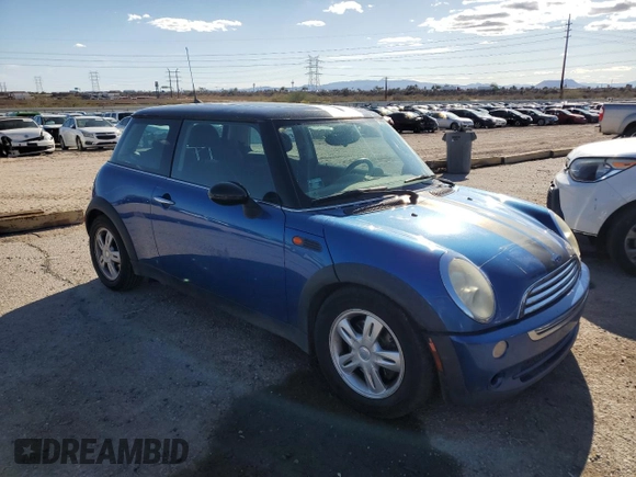 2006 MINI Hardtop z VIN WMWRC33566TJ79138, wystawiony jako Copart lot #49015335 z przebiegiem 189 928 mil mil oraz Czysty tytuł • Clean title. Historia ofert i sprzedaży dostępna na DreamBid. Obrazek 4.
