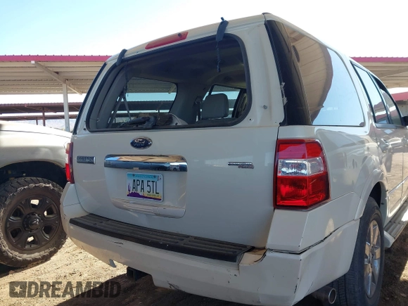 2007 Ford Expedition Limited with VIN 1FMFU19577LA77312, listed as a IAAI auction lot 41650038 with 249,558 mi miles. Bid and sale history available at carsss.com. Image 12.