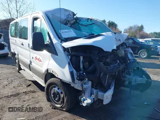 2019 Ford Transit Passenger XL z VIN 1FMZK1ZM4KKB17368, wystawiony jako IAAI lot #41982976 z przebiegiem 50 971 mil mil oraz . Historia ofert i sprzedaży dostępna na DreamBid. Obrazek 1.