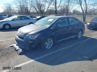 2010 Lexus HS 250h with VIN JTHBB1BA9A2035560, listed as a IAAI auction lot 41694493 with 131,106 mi miles. Bid and sale history available at carsss.com. Image 2.