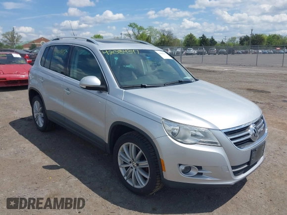 2011 Volkswagen Tiguan SE with VIN WVGBV7AX4BW532488, listed as a IAAI auction lot 42084347 with 107,529 mi miles and . Bid and sale history available at DreamBid. Image 1.