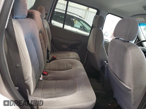 2005 Ford Explorer XLT с VIN 1FMZU73KX5UB38349, выставлен на аукционе Copart как лот 55259865 с пробегом 184 108 миль миль и На запчасти • Non repairable. История ставок и продаж доступна на DreamBid. Изображение 11.