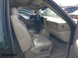 2002 Chevrolet Tahoe LT with VIN 1GNEK13ZX2J277968, listed as a IAAI auction lot 41586260 with 336,190 mi miles. Bid and sale history available at carsss.com. Image 5.
