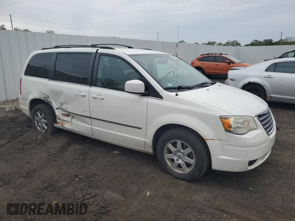 2010 Chrysler Town & Country Touring Plus z VIN 2A4RR8DX5AR493954, wystawiony jako Copart lot #58970835 z przebiegiem 51 374 mil mil oraz Czysty tytuł • Clean title. Historia ofert i sprzedaży dostępna na DreamBid. Obrazek 4.