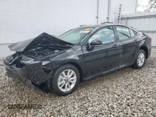 2025 Toyota Camry LE with VIN 4T1DAACK2SU569196, listed as a Copart auction lot 52728325 with Not Provided miles and Salvage Title. Bid and sale history available at carsss.com. Image 1.