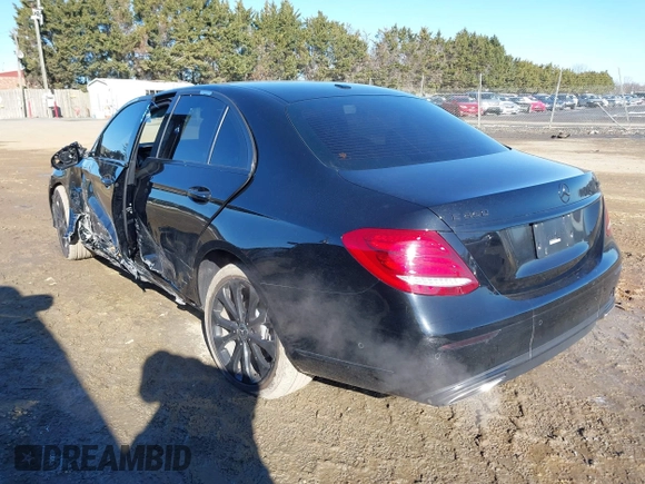 2020 Mercedes-Benz E-Class E 350 with VIN W1KZF8EB4LA823422, listed as a IAAI auction lot 41311710 with 39,027 mi miles. Bid and sale history available at carsss.com. Image 3.